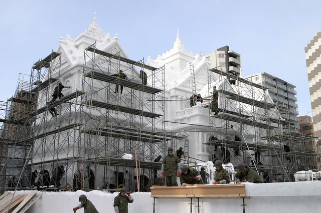 さっぽろ雪まつり大通会場の雪像が見えるライブカメラ 得北