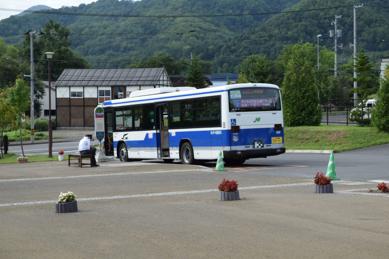 五天山公園に乗り入れるJR北海道バスの車体