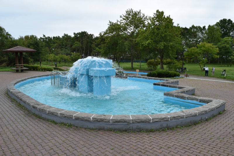 柳町公園噴水広場