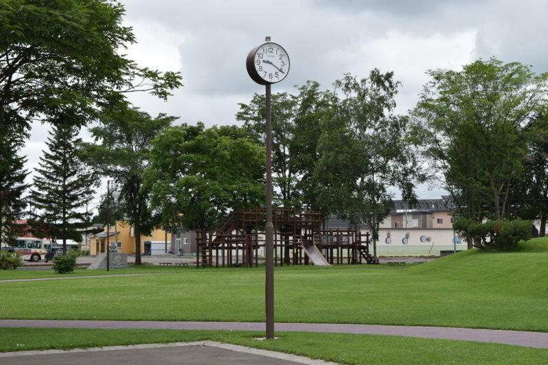 公園中央にある時計