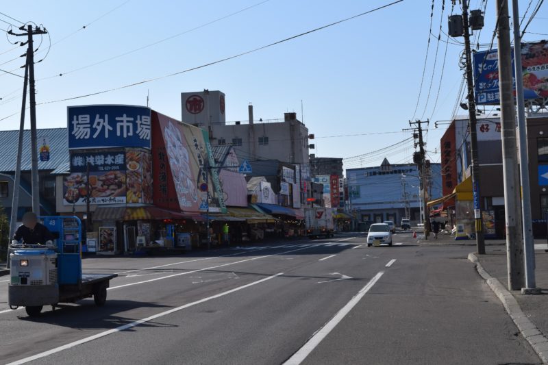 札幌市内の3つの市場で旬の海鮮類を味わえる「市場めし」