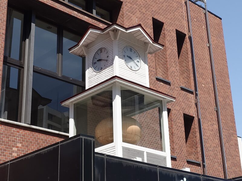 【札幌市】札幌市東区役所「夢をはぐくむからくり時計」